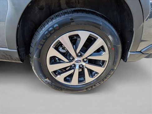 Used 2024 Subaru Outback Premium w/ Popular Package #1A AWD/4WD image 22