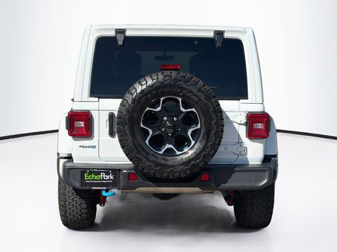 Used 2023 Jeep Wrangler Unlimited Rubicon 4xe w/ Cold Weather Group AWD/4WD image 7
