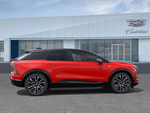 New 2026 Cadillac Optiq Sport 1 image 5