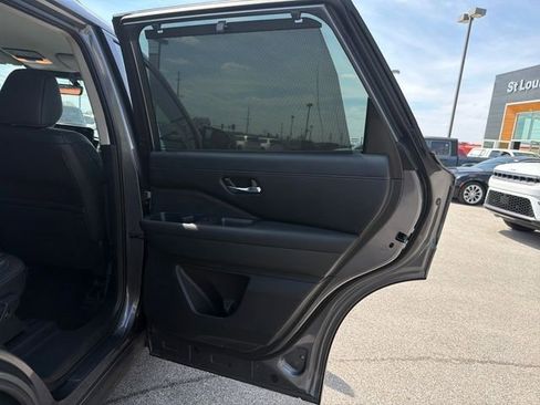 Used 2025 Nissan Pathfinder SL w/ Cargo Package AWD/4WD image 36