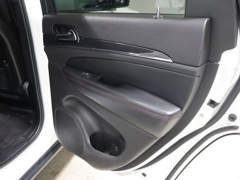 Used 2021 Jeep Grand Cherokee Trailhawk image 25