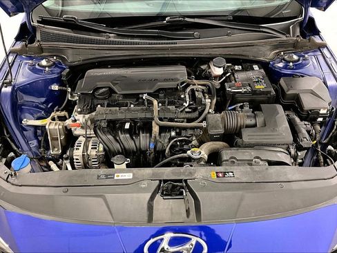 Used 2023 Hyundai Elantra SEL w/ Convenience Package image 12