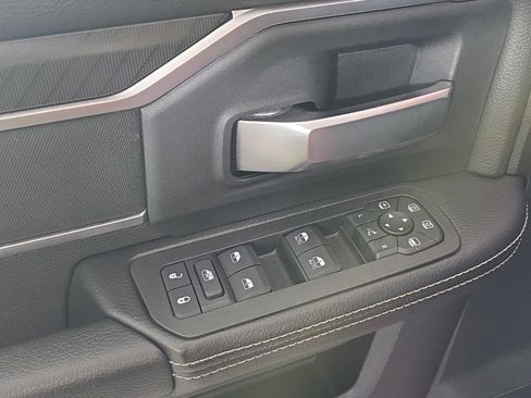 Certified 2026 RAM 2500 Big Horn AWD/4WD image 32