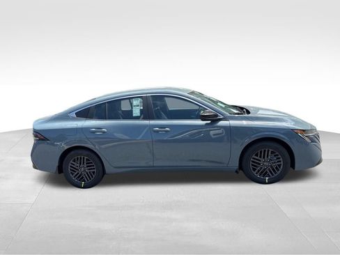 New 2026 Nissan Sentra SV w/ Floor Mat Package FWD image 5