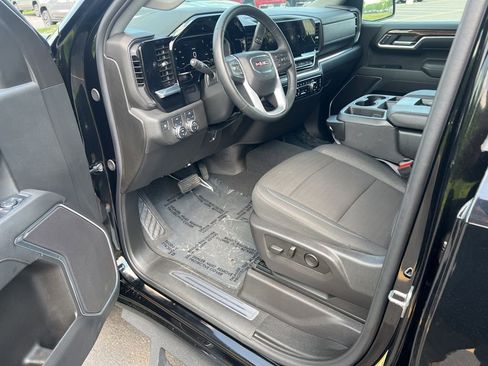 Certified 2024 GMC Sierra 1500 Elevation image 10