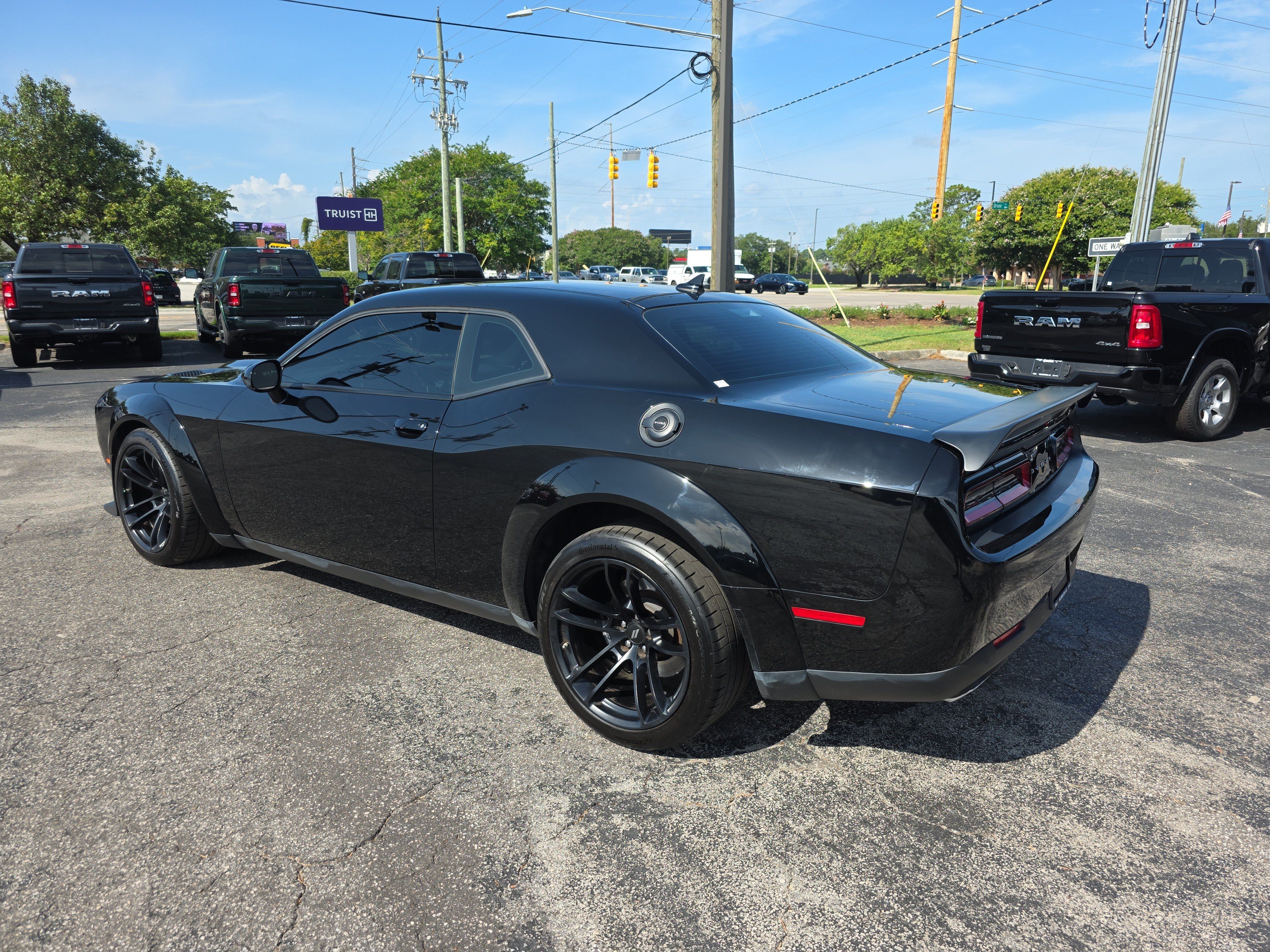 Used 2023 Dodge Challenger R/T Scat Pack RWD image 7