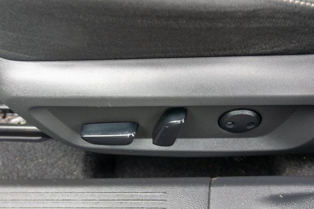 Used 2021 Nissan Rogue SV AWD/4WD image 18