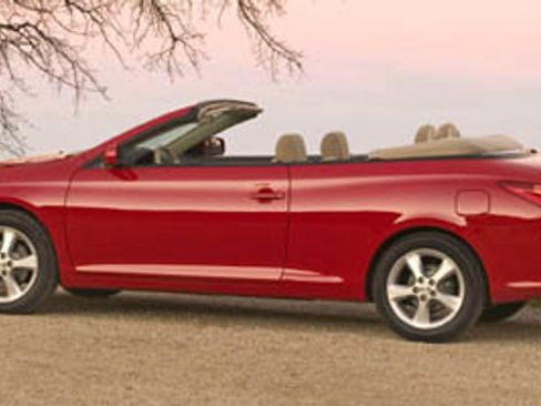 Used 2006 Toyota Solara SLE FWD image 1