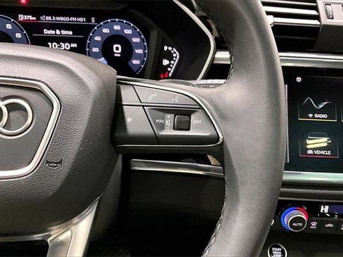 Certified 2025 Audi Q3 2.0T Premium w/ Convenience Package image 20