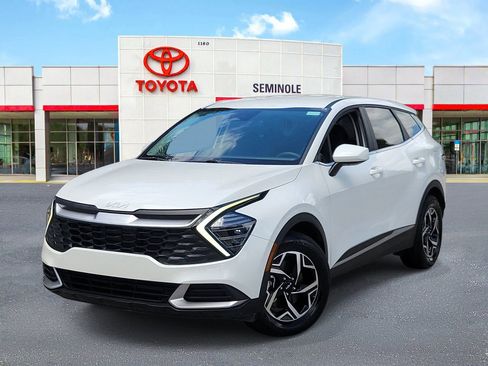 Used 2025 Kia Sportage LX FWD image 1