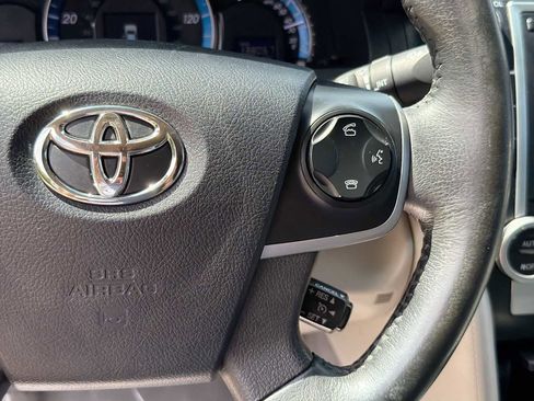 Used 2012 Toyota Camry XLE w/ Convenience Pkg FWD image 21