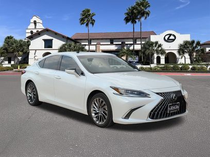 Used 2024 Lexus ES 300h Ultra Luxury w/ Accessory Package (Z2)