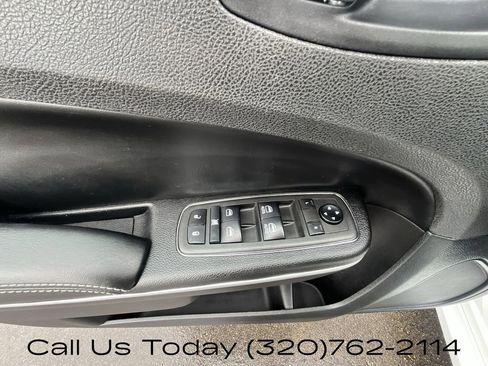 Used 2021 Chrysler 300 S image 25