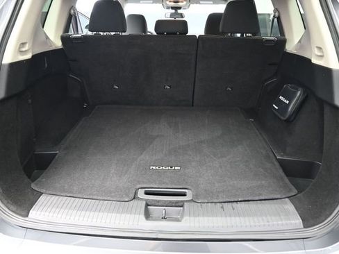 Used 2024 Nissan Rogue SV image 22