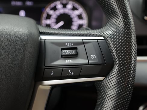 Used 2024 Mitsubishi Outlander ES FWD image 25