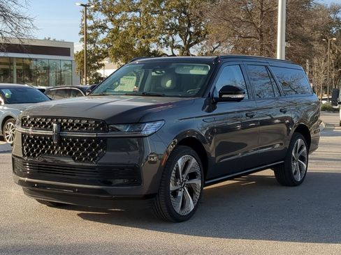 New 2025 Lincoln Navigator L Black Label w/ Black Label Special Edition image 7