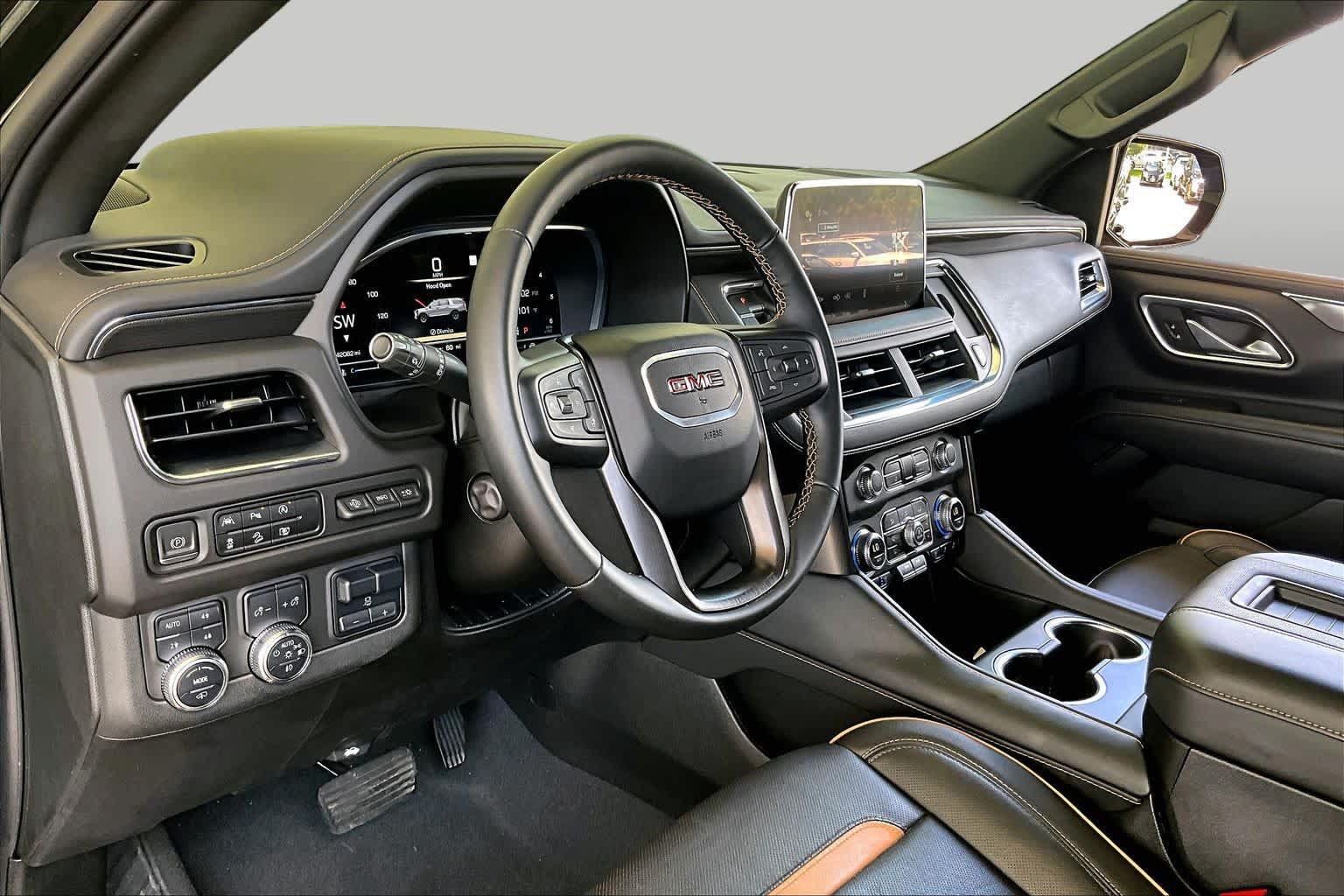 Used 2023 GMC Yukon AT4 w/ AT4 Premium Plus Package AWD/4WD image 16