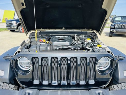 Used 2022 Jeep Wrangler Unlimited Sport image 41