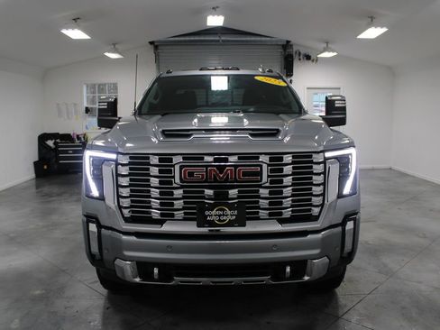 Used 2025 GMC Sierra 2500 Denali w/ Denali Reserve Package image 3
