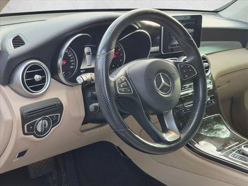Certified 2019 Mercedes-Benz GLC 300 image 3