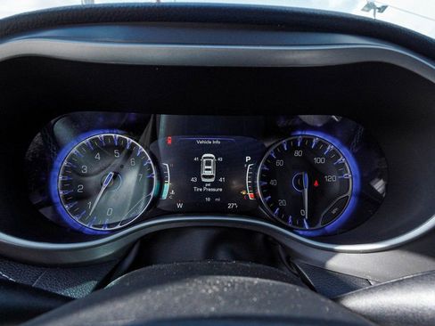 New 2026 Chrysler Pacifica Select image 15