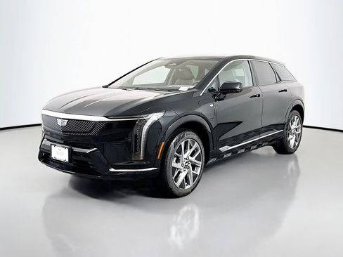New 2026 Cadillac Optiq Luxury 1 image 3