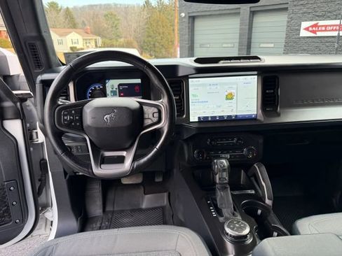 Used 2022 Ford Bronco Outer Banks AWD/4WD image 37