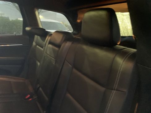 Used 2014 Jeep Grand Cherokee Limited w/ Luxury Group II image 10