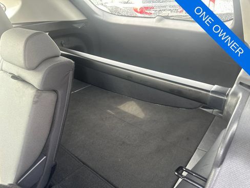 Used 2025 Toyota RAV4 XLE FWD image 25