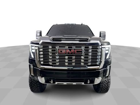 Used 2025 GMC Sierra 2500 Denali w/ Denali Reserve Package AWD/4WD image 3