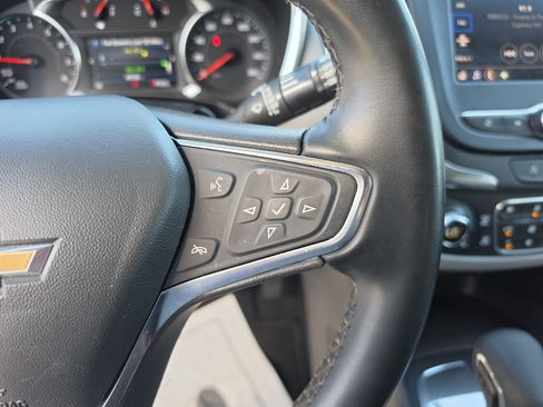Used 2024 Chevrolet Equinox LT FWD image 34