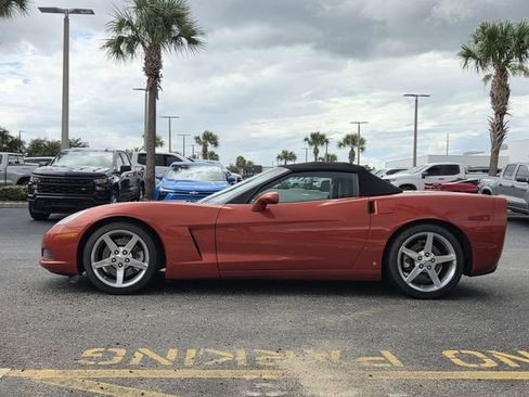 Used 2006 Chevrolet Corvette Convertible w/ Preferred Equipment Group RWD image 3