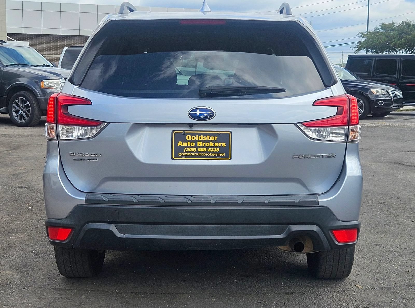 Used 2019 Subaru Forester Premium AWD/4WD image 3