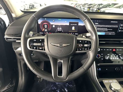Used 2025 Genesis GV80 2.5T Standard AWD/4WD image 14
