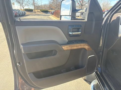 Used 2015 GMC Sierra 2500 SLT AWD/4WD image 17