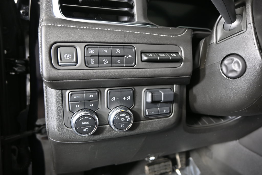 Used 2024 GMC Yukon Denali Ultimate AWD/4WD image 25