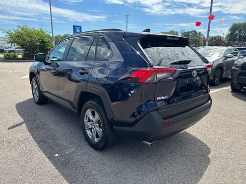 Used 2025 Toyota RAV4 XLE AWD/4WD image 5
