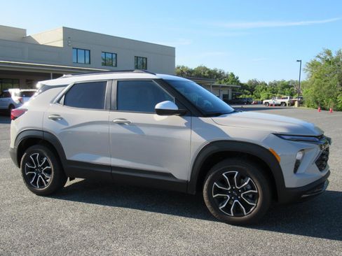 New 2026 Chevrolet TrailBlazer ACTIV w/ Convenience Package AWD/4WD image 2