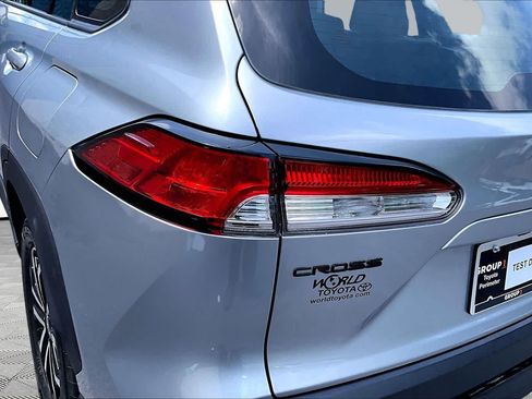 Used 2023 Toyota Corolla Cross AWD Hybrid image 29