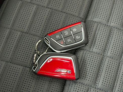 Used 2026 Cadillac Escalade ESV V w/ LPO, ONYX Package image 52