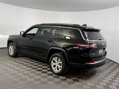 Used 2023 Jeep Grand Cherokee L Limited AWD/4WD image 10
