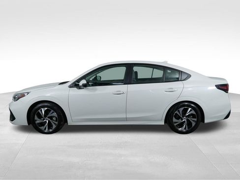 Used 2025 Subaru Legacy Premium w/ Popular Package #1 AWD/4WD image 6