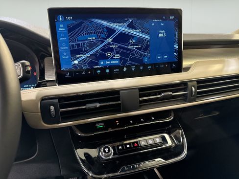 New 2026 Lincoln Corsair Premiere FWD image 19