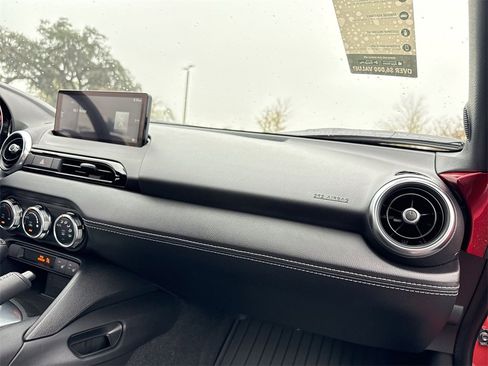 Used 2024 MAZDA MX-5 Miata Grand Touring image 25