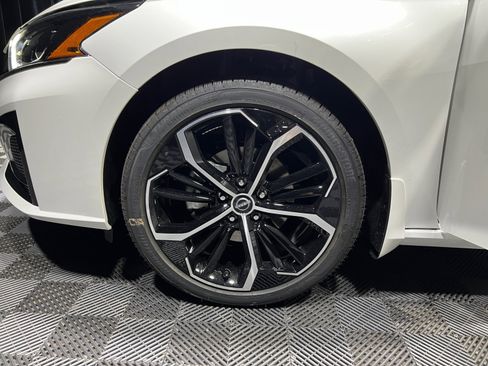 New 2025 Nissan Altima 2.5 SR image 26