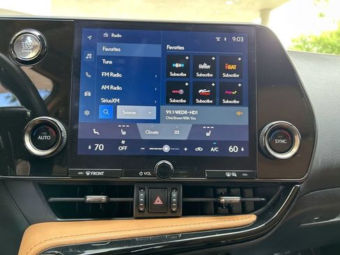 Used 2023 Lexus NX 250 FWD w/ Towing Package (2000 Lbs) image 8