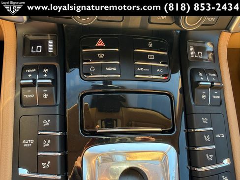 Used 2012 Porsche Cayenne AWD/4WD image 29