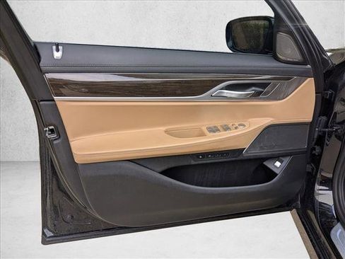 Used 2024 BMW 430i Convertible RWD image 14