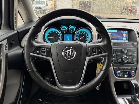 Used 2014 Buick Verano FWD image 27