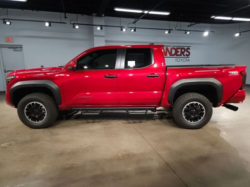 New 2026 Toyota Tacoma TRD Off-Road AWD/4WD image 4